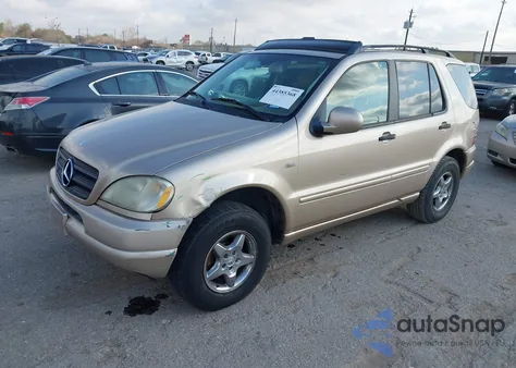 2001 Mercedes-Benz Ml 320 z USA, uszkodzony, nr VIN 4JGAB54E61A246415